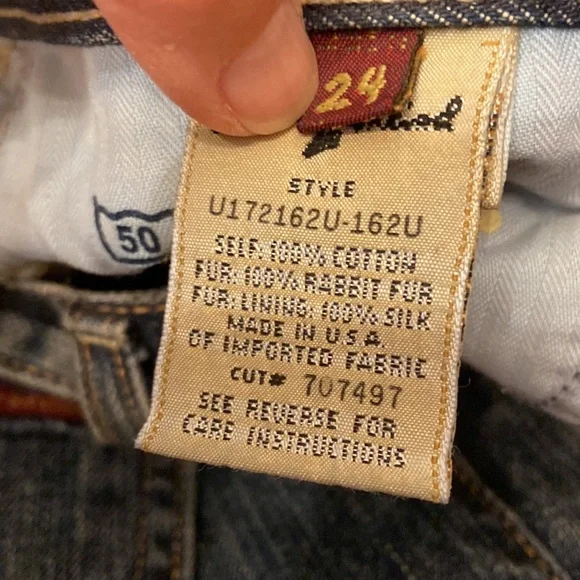 7 For All Mankind Fur Trim Crop Jean - Picture 4 of 9